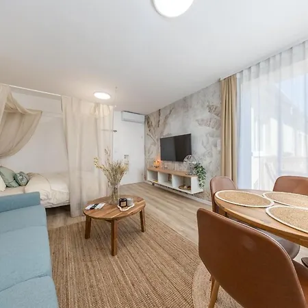 Διαμέρισμα Iconic View Luxury In Old Town *